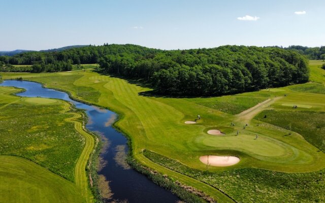 Holma Golf Bed & Breakfast