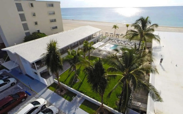 Tides Inn Hotel