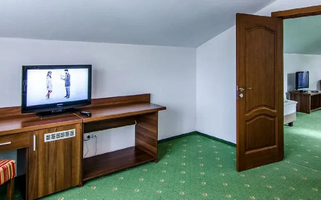 Hotel Piatra Craiului - Complex Cheile Gradistei Fundata