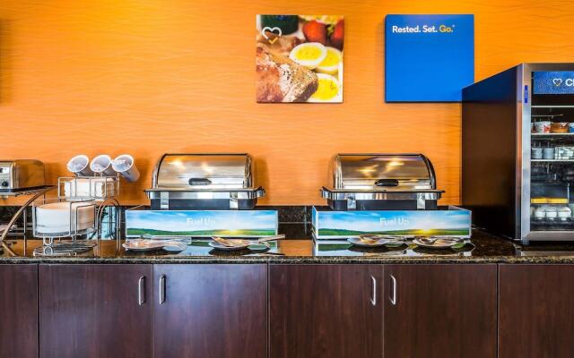 Comfort Inn & Suites