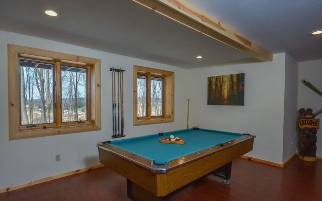 Snowbound 4 Bedroom House