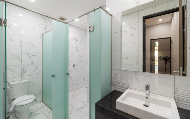 RedDoorz Plus near Senayan City