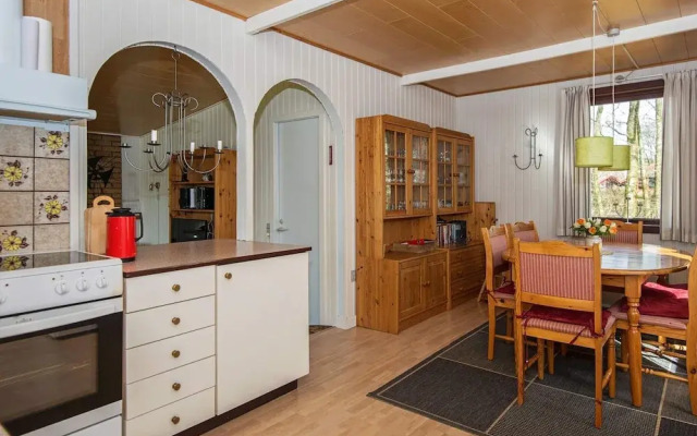6 Person Holiday Home in Toftlund