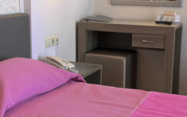 Astron Hotel