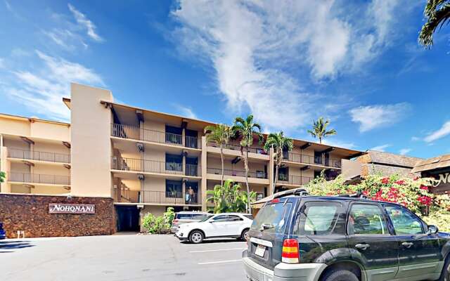 Lower Honoapiilani Condo Unit #404 2 Bedrooms 2 Bathrooms Condo