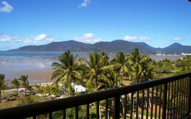 Coral Towers Holiday Suites