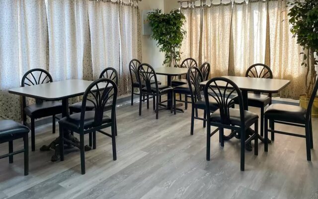 Econo Lodge Inn & Suites Sweetwater I-20