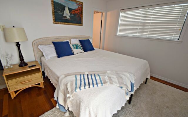 Lagoon Lanai 4 Bedroom Home