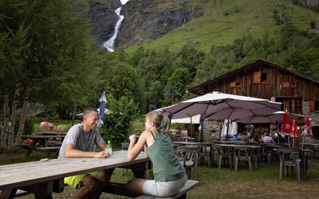 Apartment Ecureuil 200m2 Living room with fireplace