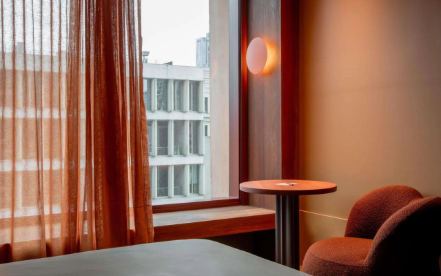 Hyde Melbourne Place – Guest Rooms – Melbourne