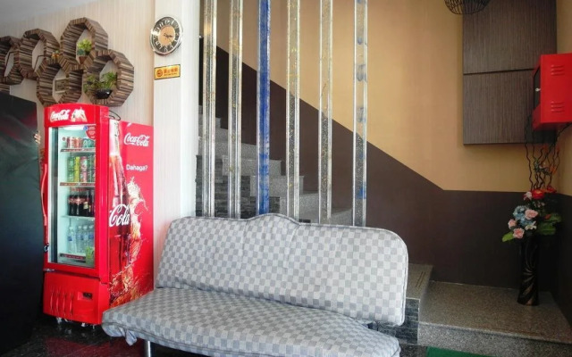 682 Lodge by OYO Rooms