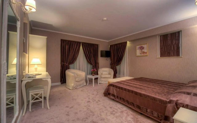 Family Hotel Agoncev