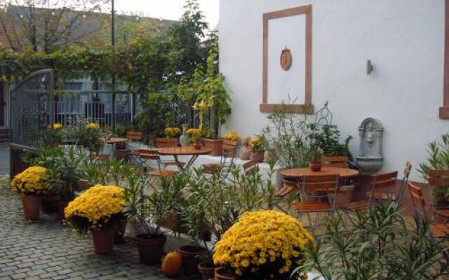 Hotel & Restaurant Weisenheimer Hof