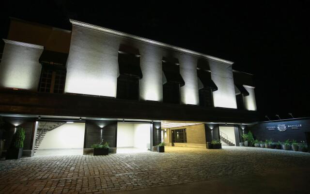 hotelImage