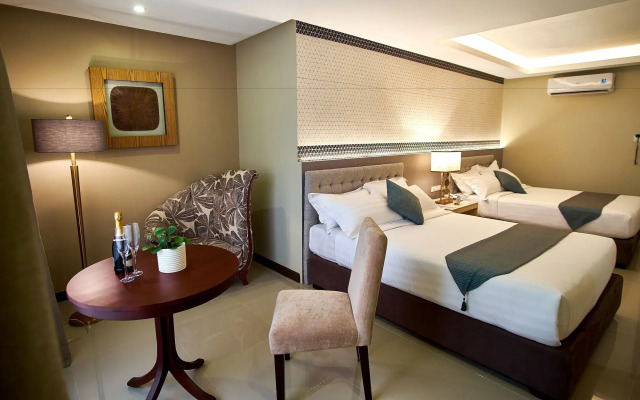 J7 Hotel Iloilo