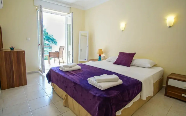 Larmos Villa