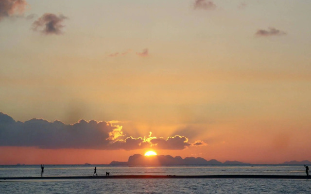 INFINITY Beach Club - Hostel