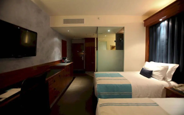 Costa Baja Resort & Spa