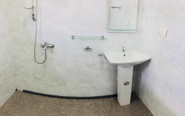 Out Of Rupeace Hostel