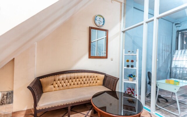 OYO 2070 Kamarku Bagus