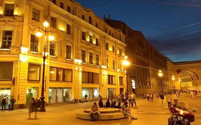 Арт-Мир на Невском