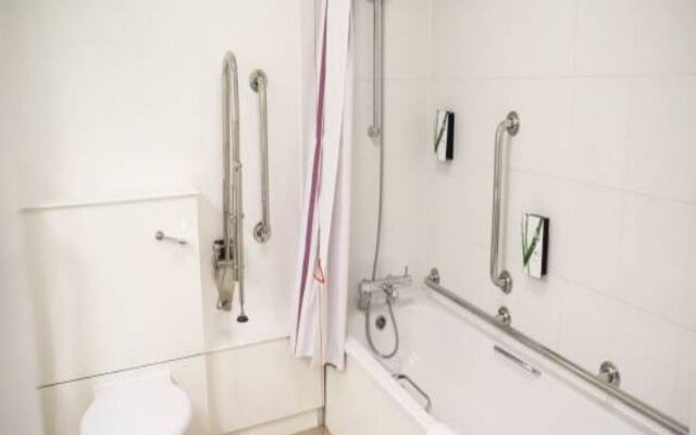 Premier Inn Manchester Trafford Centre Sth