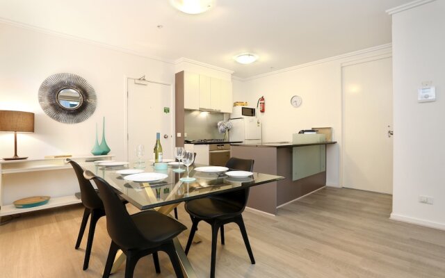 Bayviews Apartment
