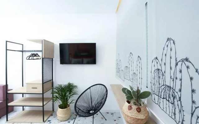 Valory #6 Aesthetic Stay