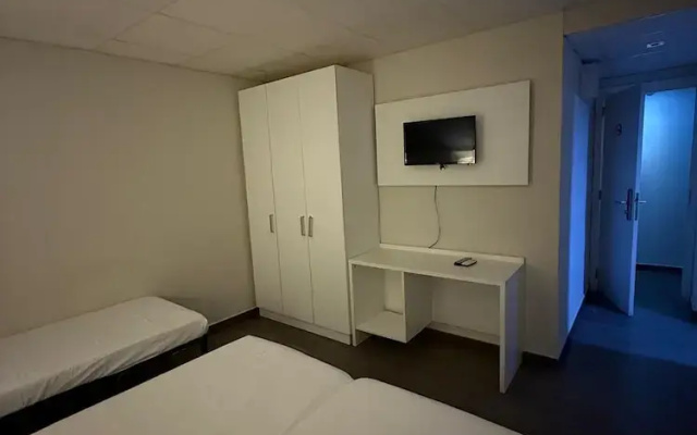 Hostal B y B Benidorm