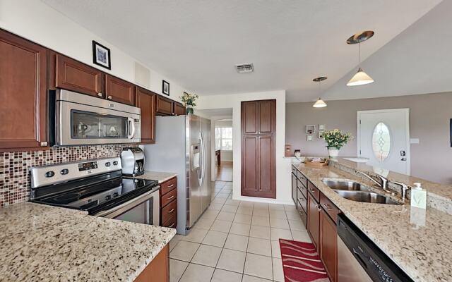 1151oakc 3 Bedroom Home