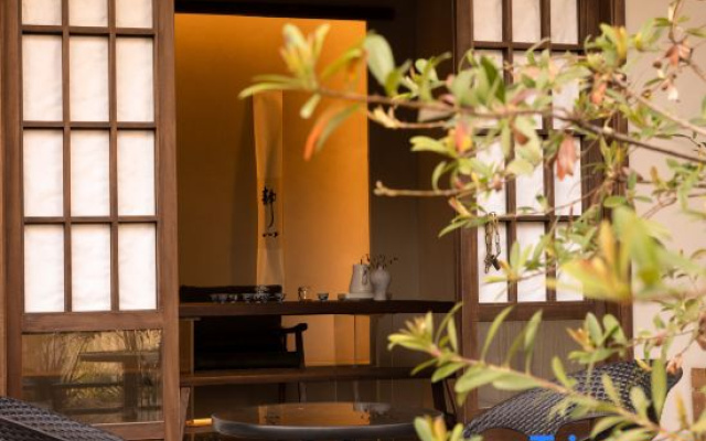 Jingdezhen Creek Shore Boutique Hotel