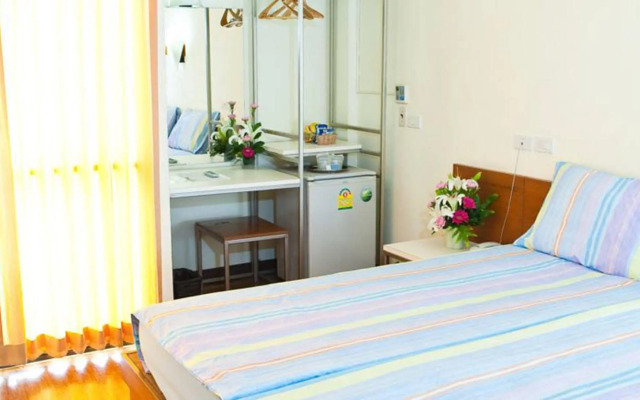 Mad Monkey Bangkok Hostel - Adults Only