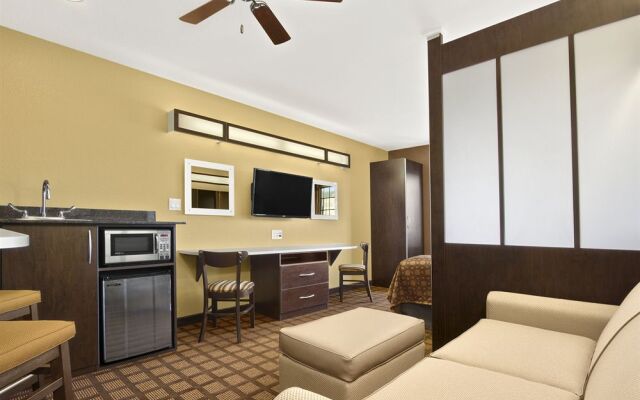 Microtel Inn & Suites by Wyndham Buda At Cabelas
