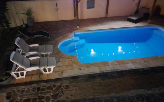"villa Santa Avec Piscine"