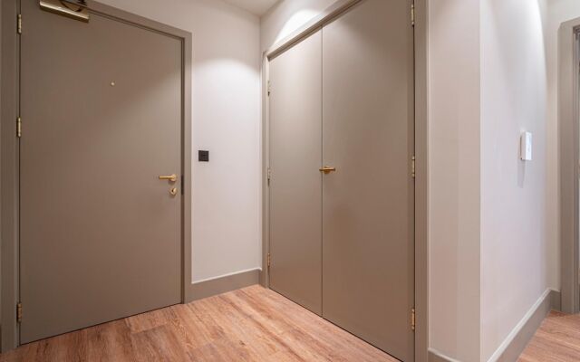 Spacious Flat in North London