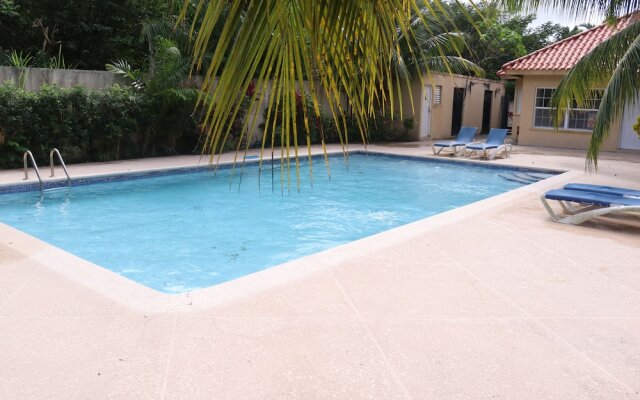 Pine Hurst Suites