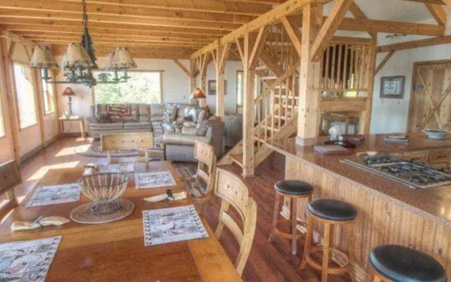 Alaska Adventure Cabins