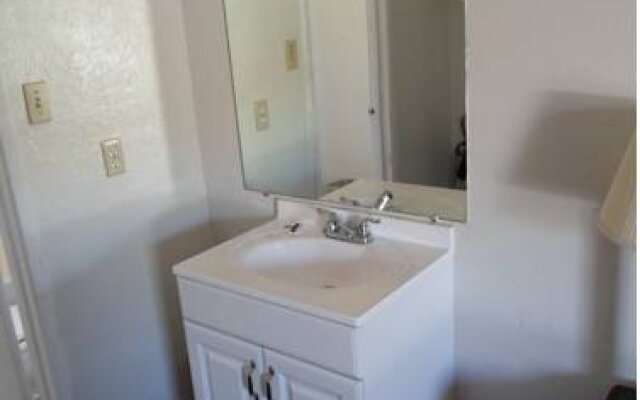 Fremont Frontier Motel
