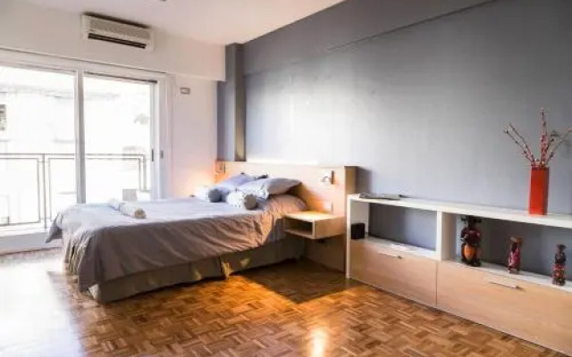 Confortable Bien Ubicado Con Balcon Recoleta