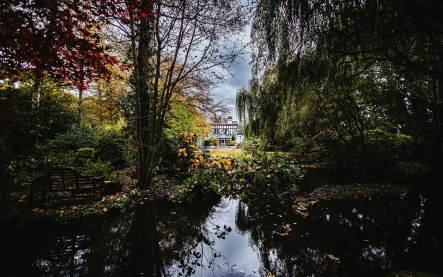 Brook Hall Hotel
