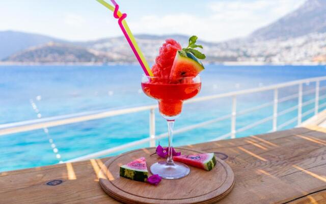 Greenbeach Hotel