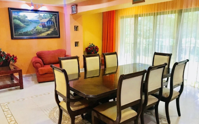 Room-sunset Double Room in Stunning Vill