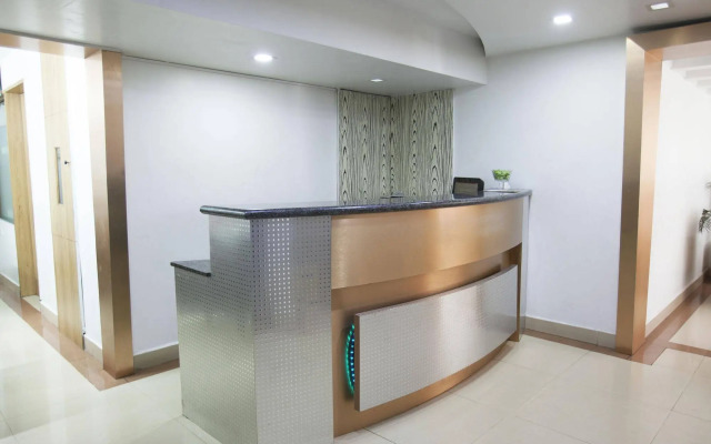 FabExpress Crescent Inn