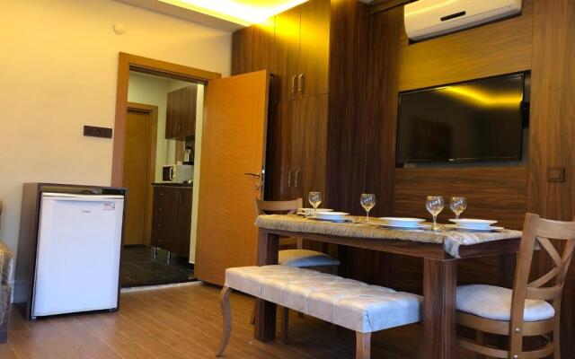 Rose Mansion by Otantik Suites