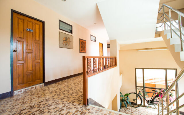 Banlanna Services Apartment