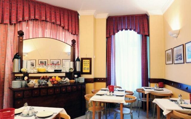 Leo Panzio Hotel