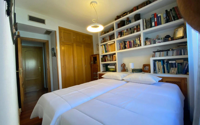 acogedor piso con parking santa justa