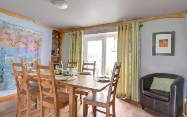 Holiday Home Cilybebyll