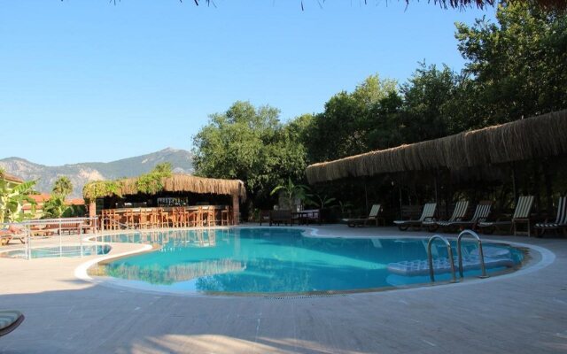 Hotel Riverside