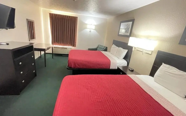 Pinckneyville Inn